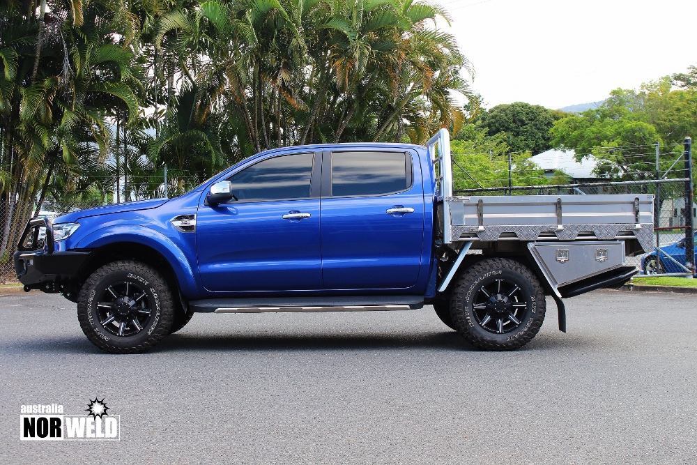 Blue trayback 4-door ute Blue trayback 4-door ute